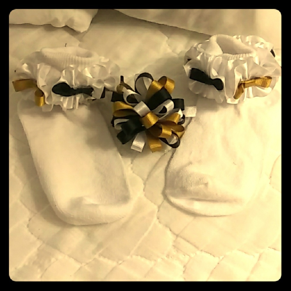 Socks & Bows